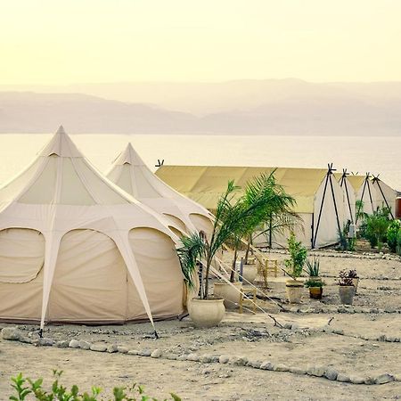 Hotel Tranquilo - Dead Sea Glamping à Metzoke Dragot Extérieur photo