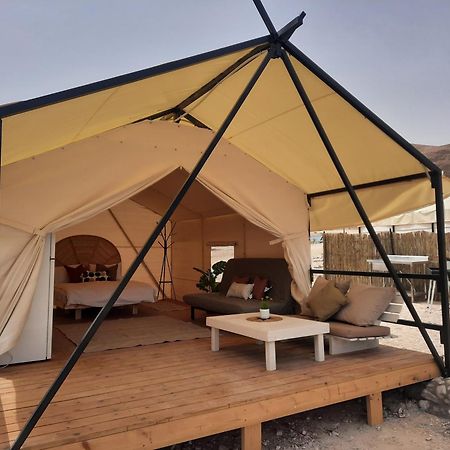 Hotel Tranquilo - Dead Sea Glamping à Metzoke Dragot Extérieur photo