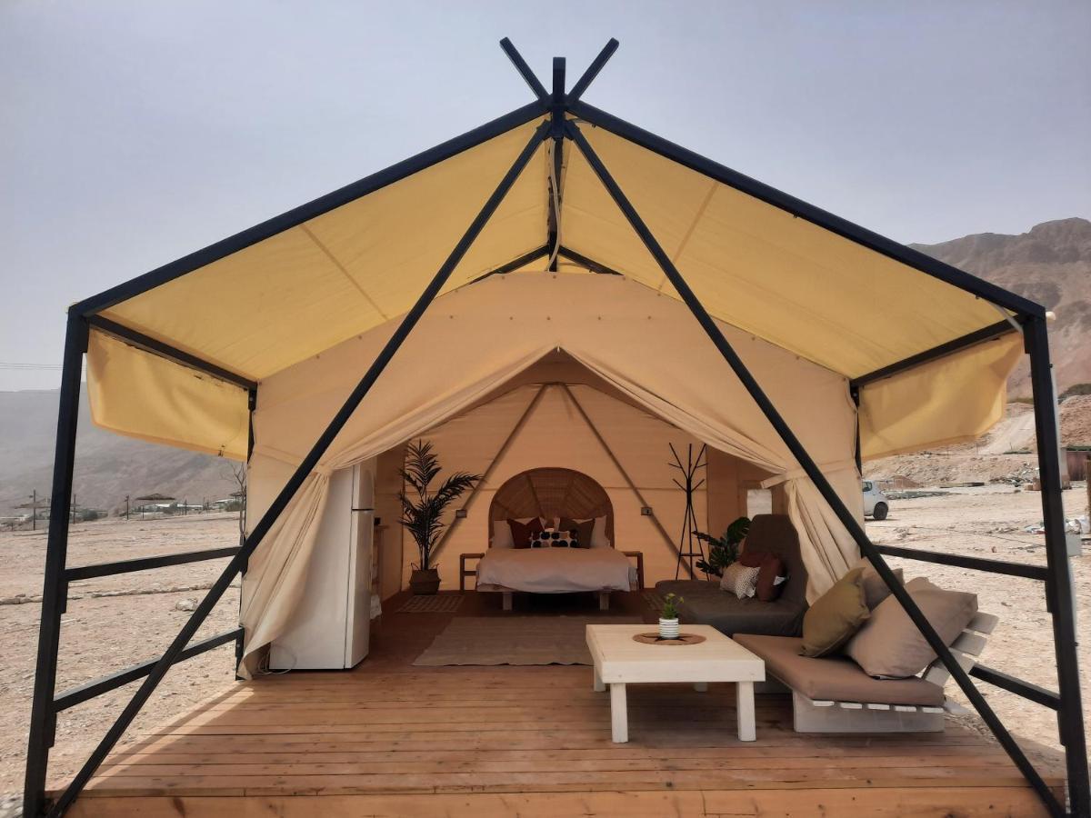 Hotel Tranquilo - Dead Sea Glamping à Metzoke Dragot Extérieur photo