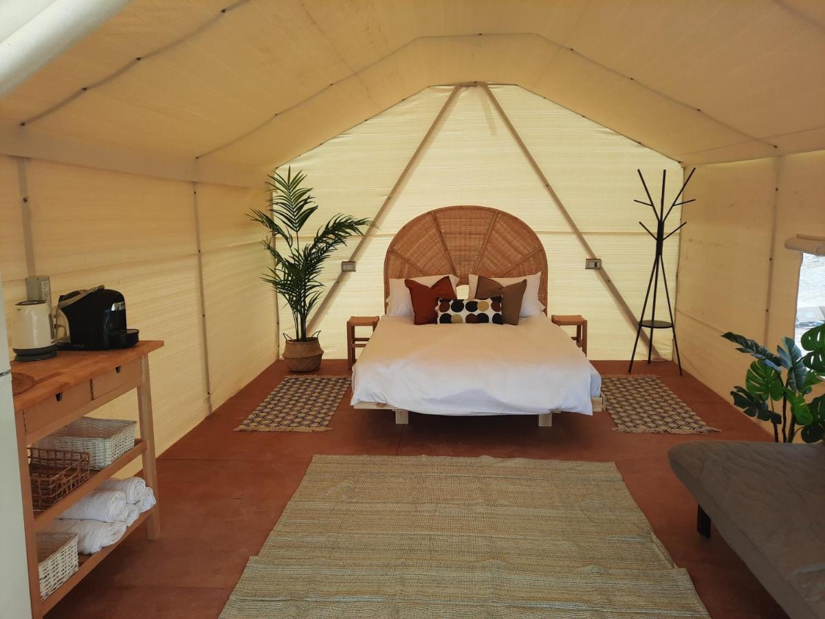 Hotel Tranquilo - Dead Sea Glamping à Metzoke Dragot Extérieur photo