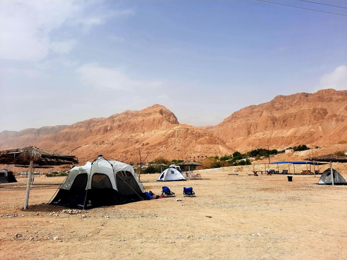 Hotel Tranquilo - Dead Sea Glamping à Metzoke Dragot Extérieur photo