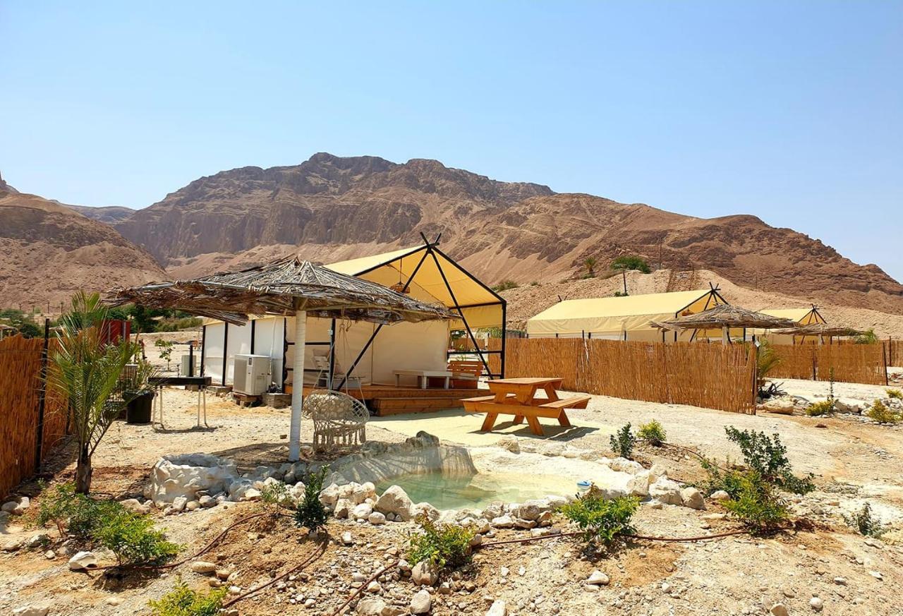 Hotel Tranquilo - Dead Sea Glamping à Metzoke Dragot Extérieur photo