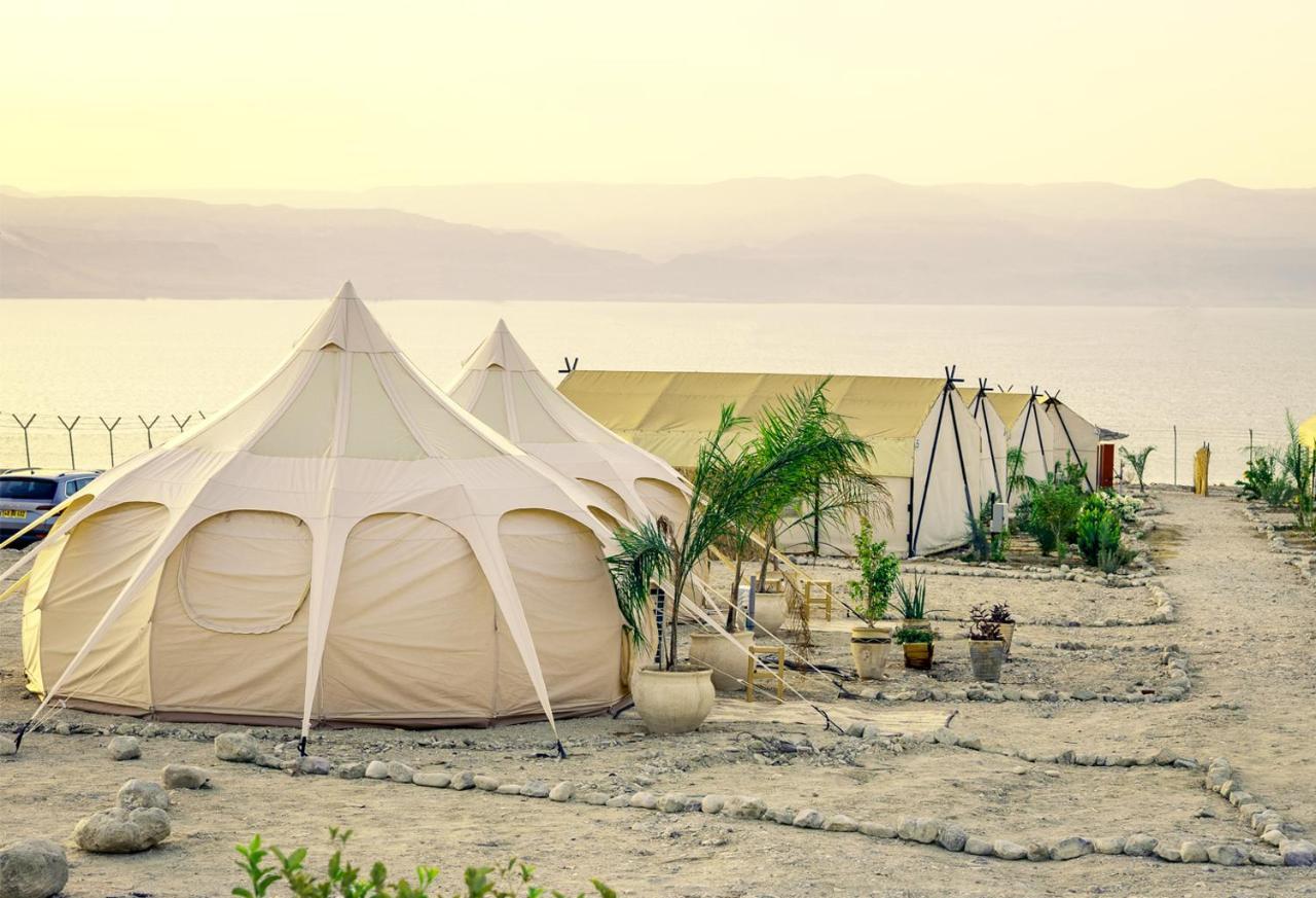 Hotel Tranquilo - Dead Sea Glamping à Metzoke Dragot Extérieur photo