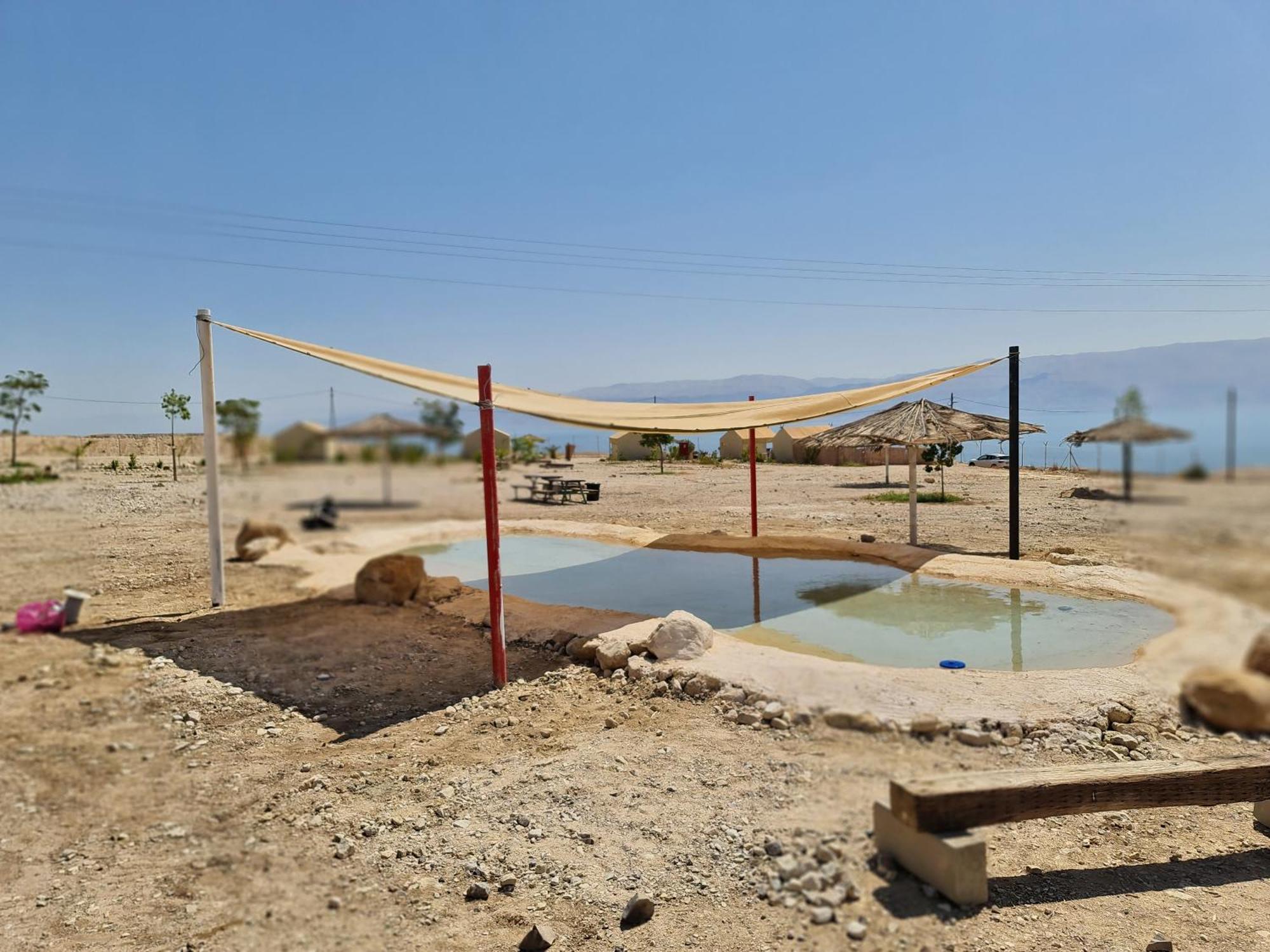 Hotel Tranquilo - Dead Sea Glamping à Metzoke Dragot Extérieur photo