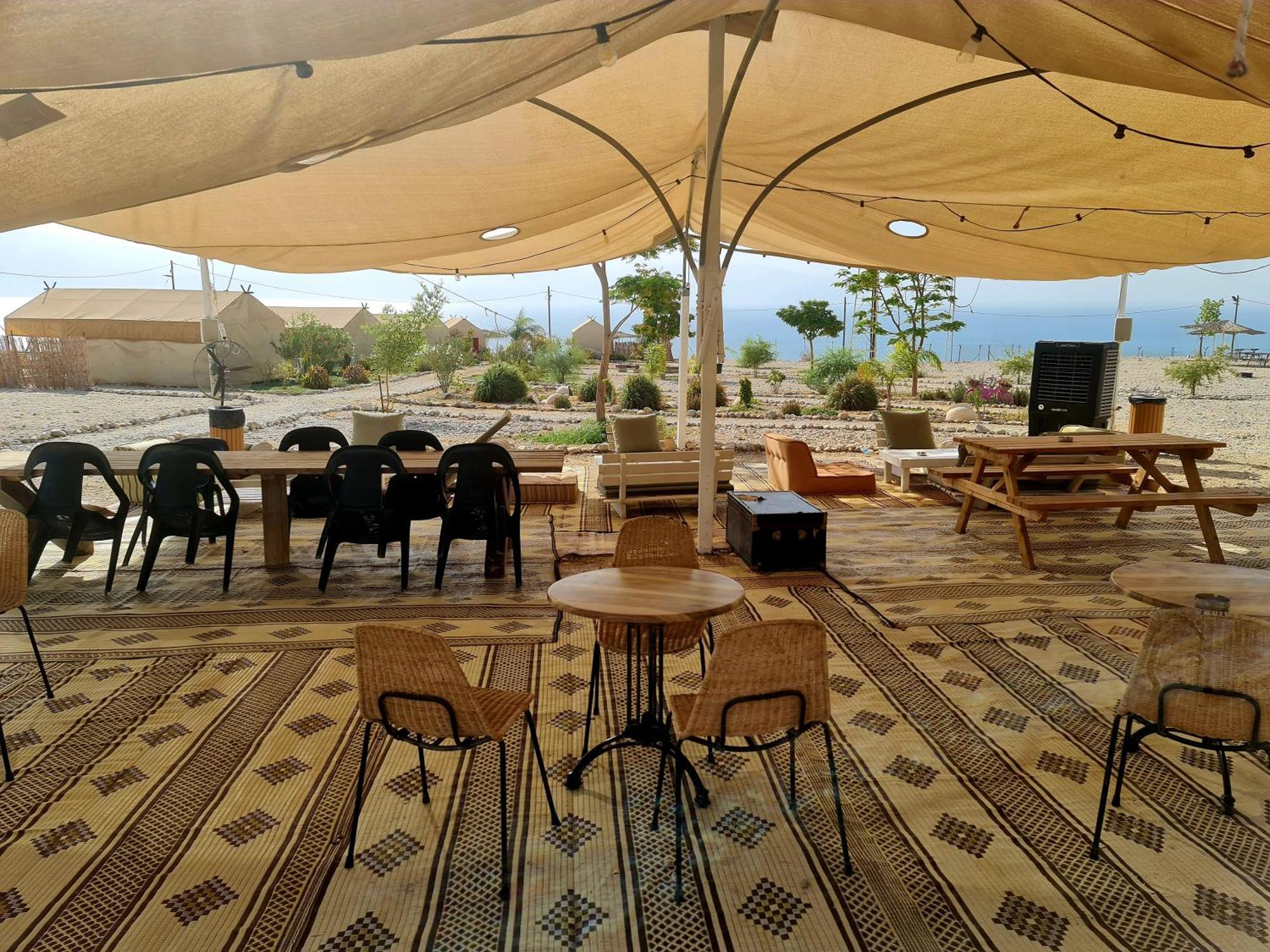 Hotel Tranquilo - Dead Sea Glamping à Metzoke Dragot Extérieur photo
