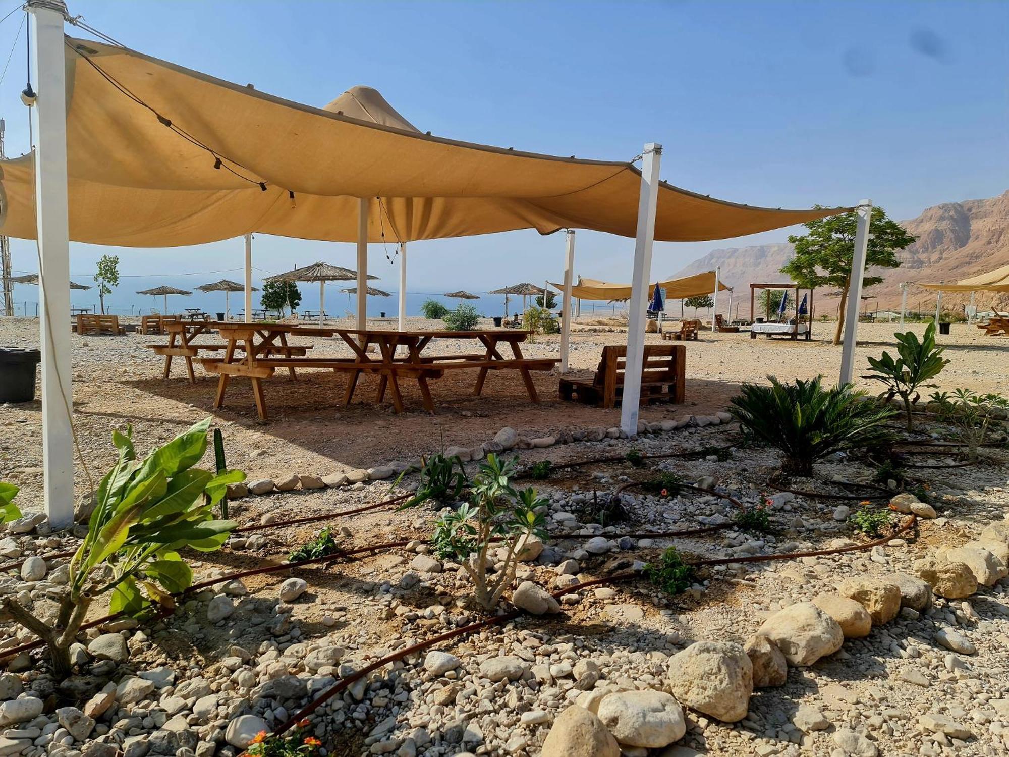 Hotel Tranquilo - Dead Sea Glamping à Metzoke Dragot Extérieur photo